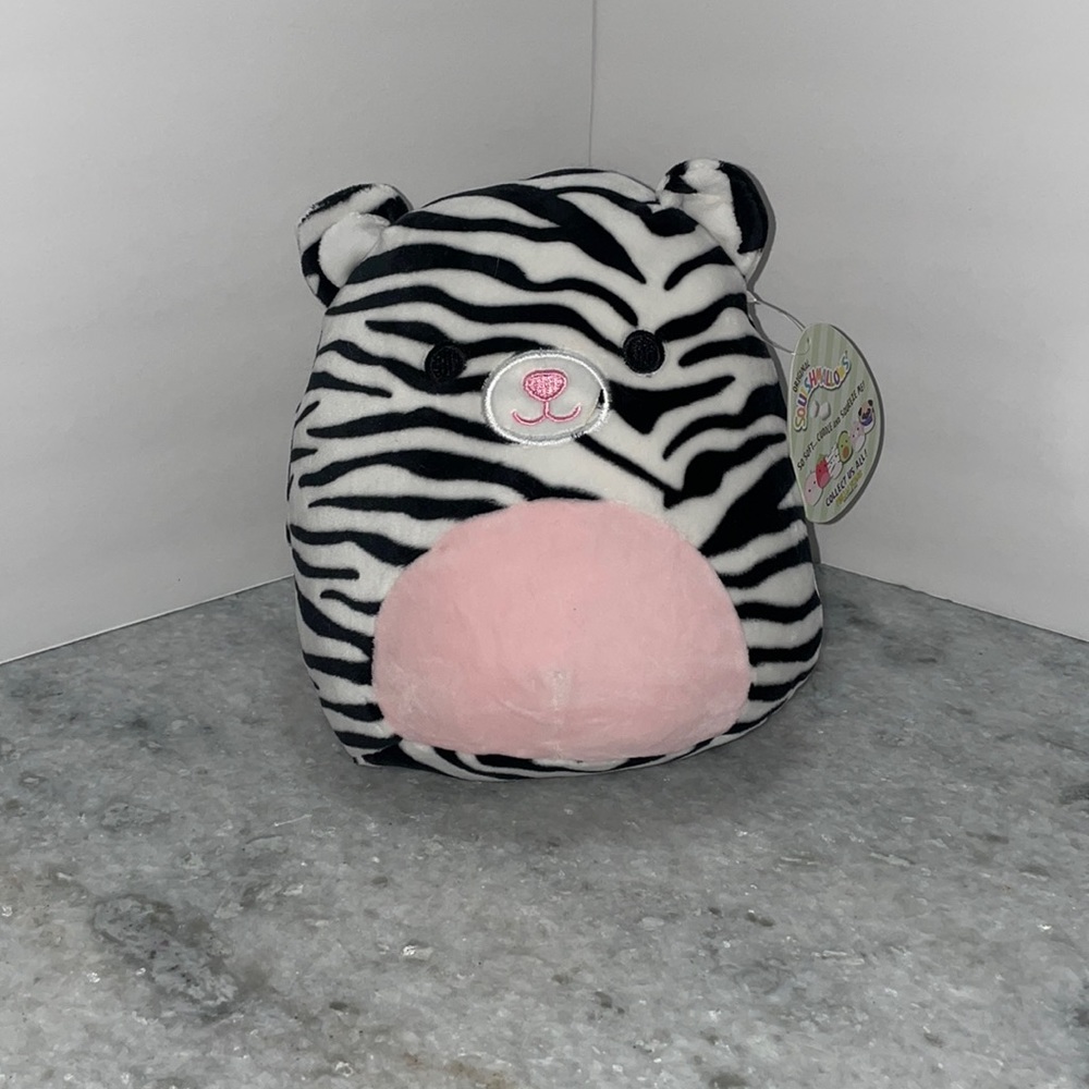 Squishmallows Tasha the Tiger 8” BNWT
